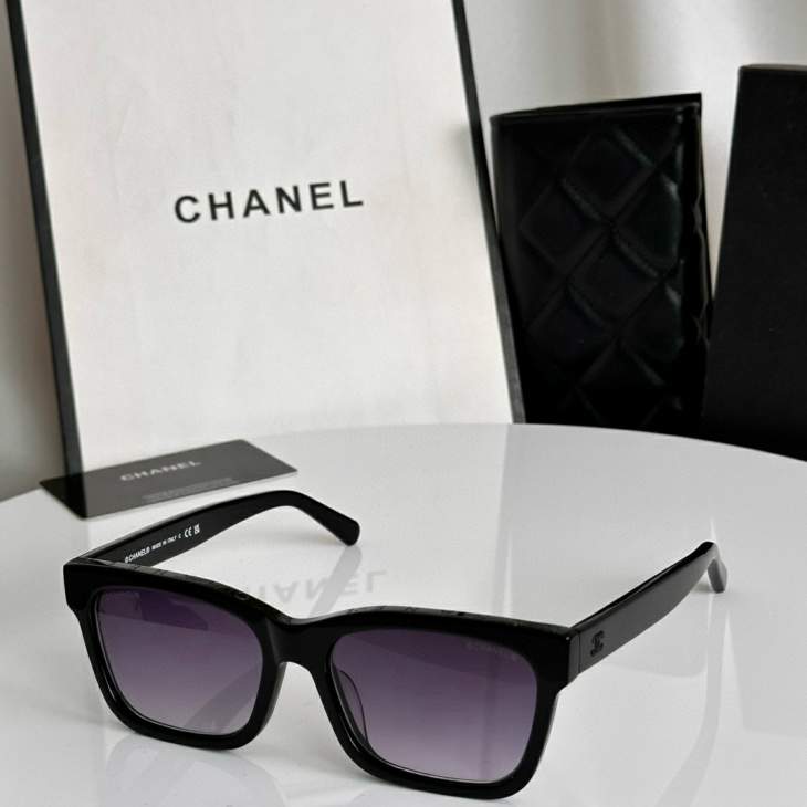 Picture of Chanel Sunglasses _SKUfw79480331fw